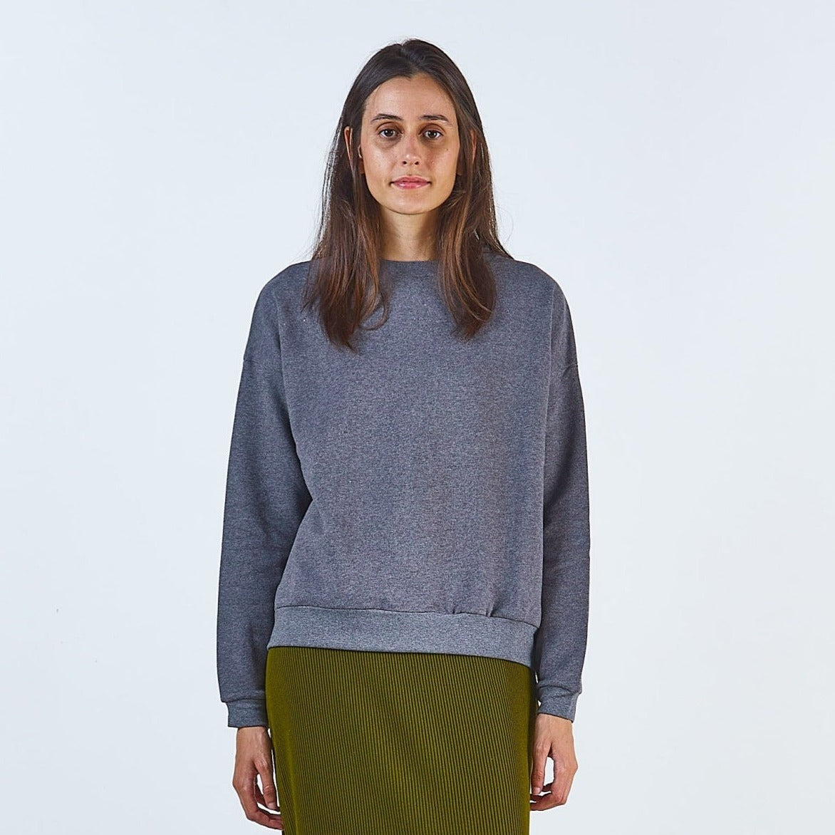Sweatshirt femme Acentra en molleton coton bio – Anthracite | Poudre Organic 6