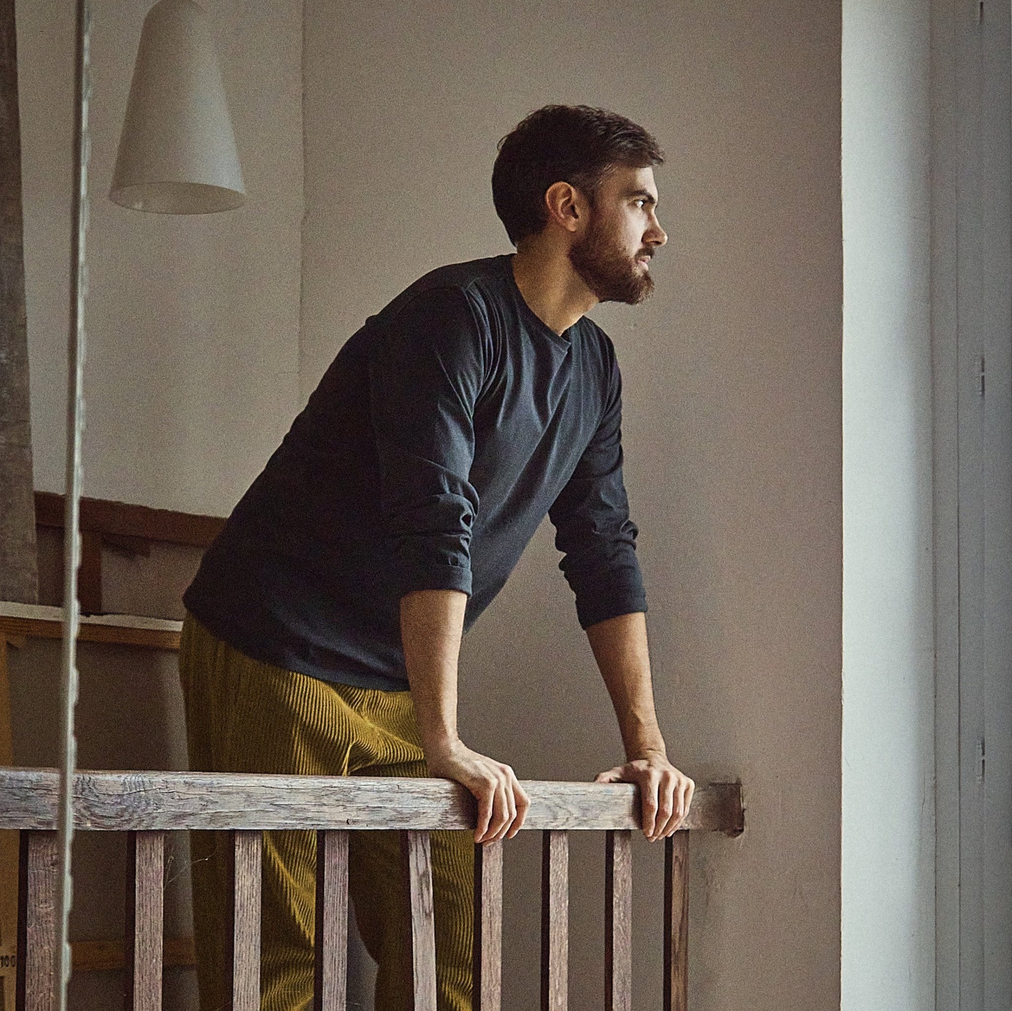 T-shirt homme Badiane manches longues en coton bio – Pirate black | Poudre Organic 3