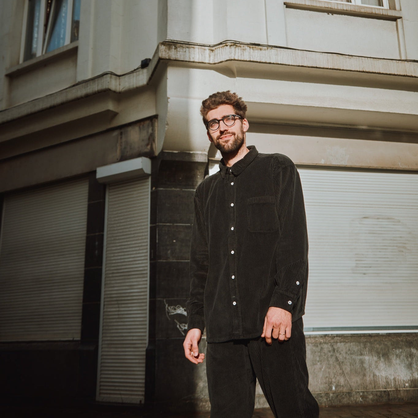 Chemise homme Lenhador velours côtelé en coton bio – Pirate black | Poudre Organic 3