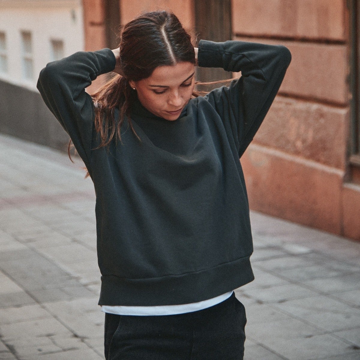 Sweatshirt homme Sueter en coton bio – Pirate black | Poudre Organic 4