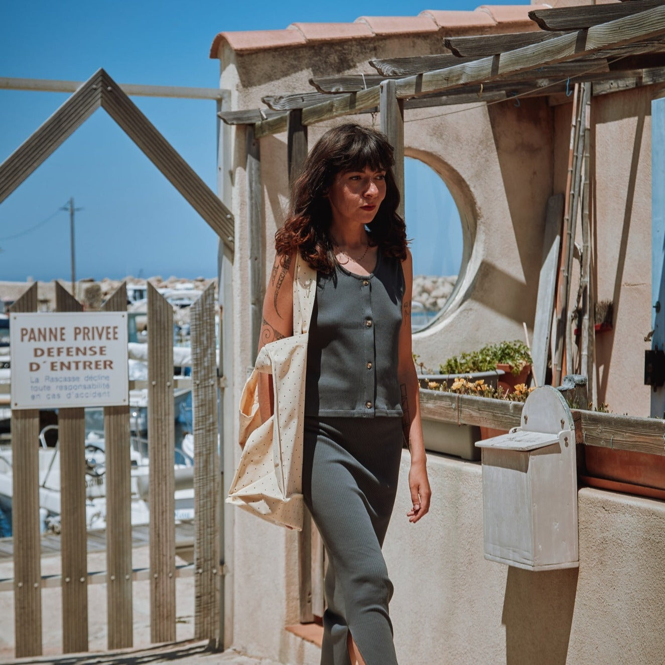 Jupe femme Hydrangée côtelée en coton bio – Pirate black | Poudre Organic 3