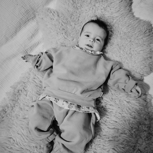 Pantalon kids Cannelle en molleton coton bio – Pastel yellow | Poudre Organic 2