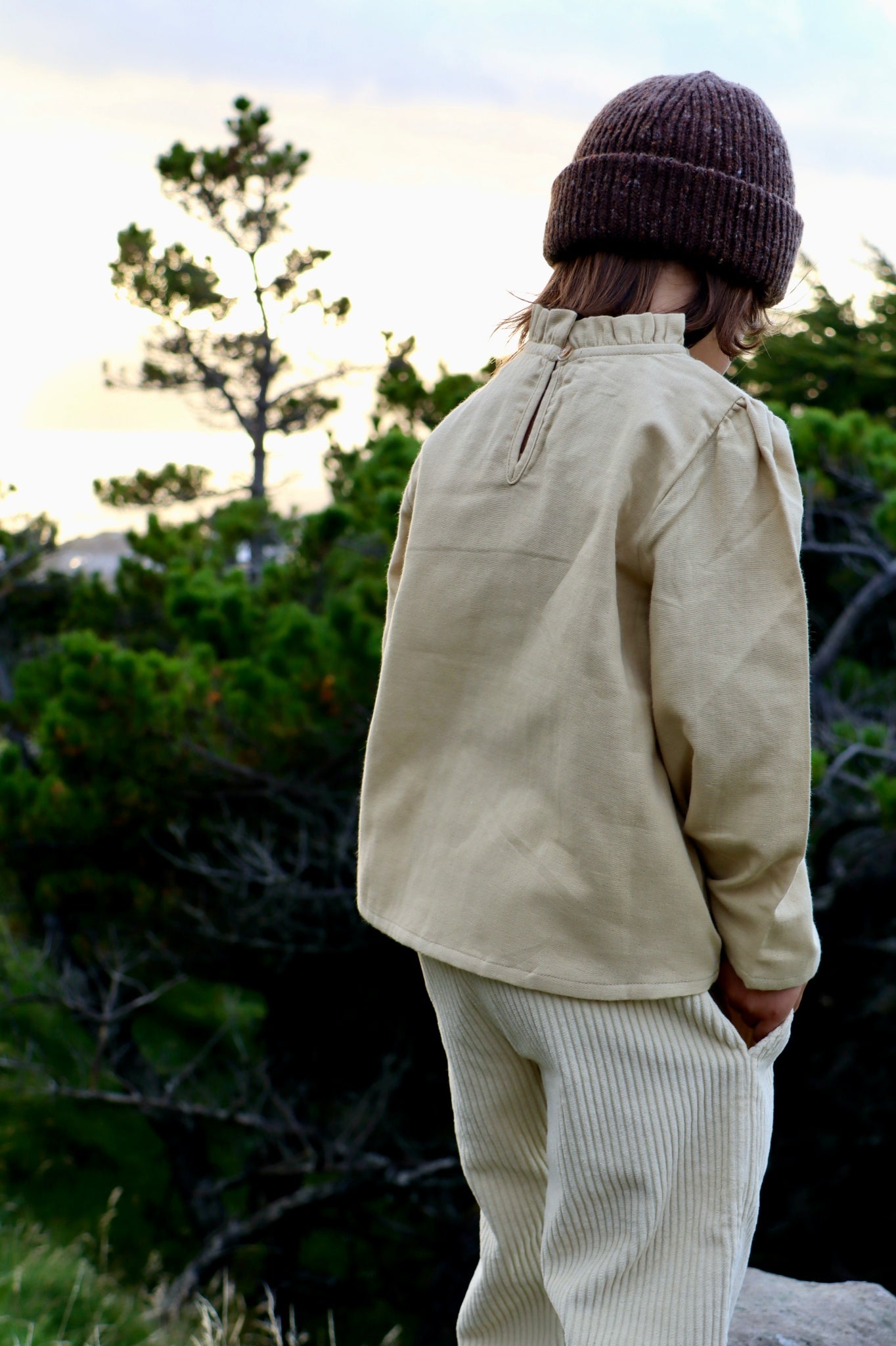 Blouse kids Patchouli en gaze de coton bio – Pale khaki | Poudre Organic 4