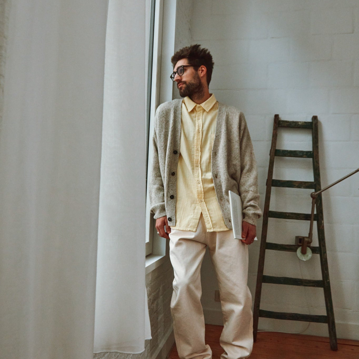 Cardigan homme Ammi en laine recyclée et fils écologiques – Speckled seashell | Poudre Organic 3