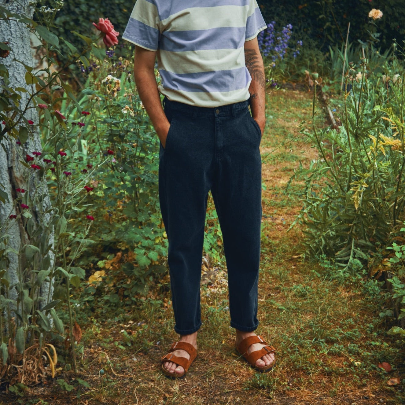 Pantalon denim adulte Carotte en coton bio – Denim écru | Poudre Organic 4