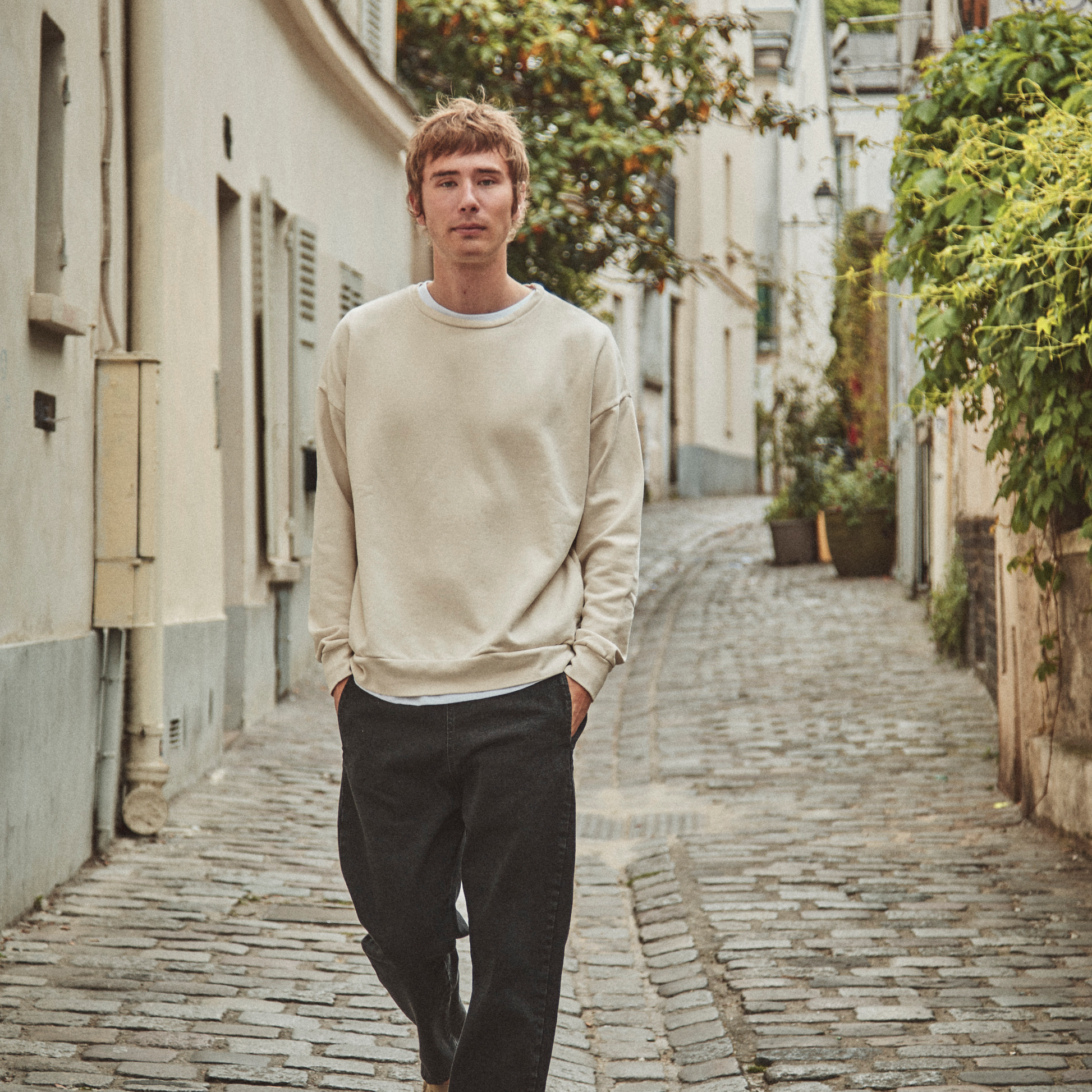 SWEAT REDONDO • [Beige]