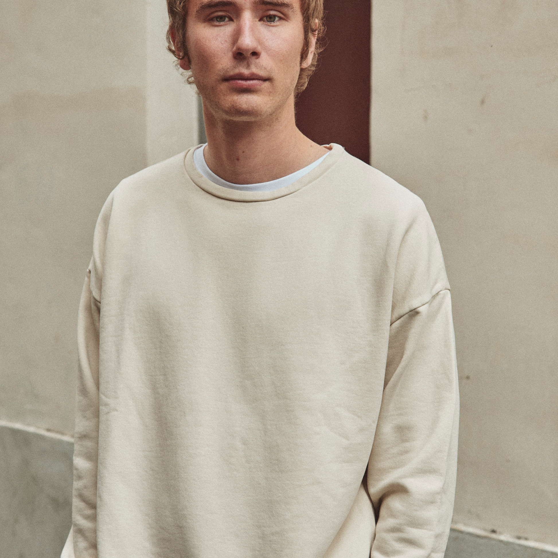 SWEAT REDONDO • [Beige]