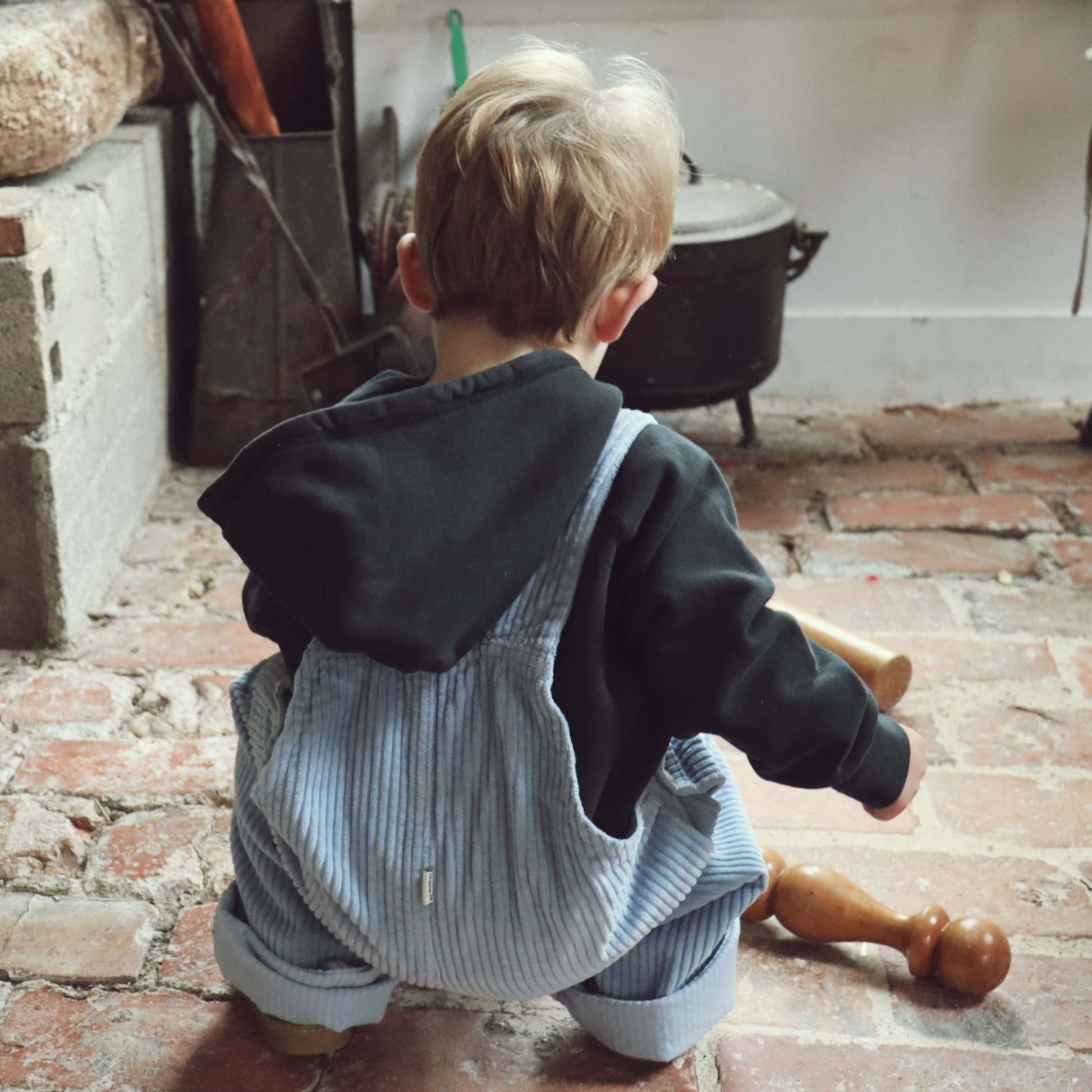 SWEATSHIRT CITRON • [Pirate Black]